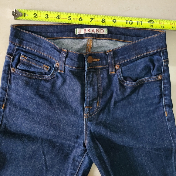 J Brand Denim Skinny Jeans - Womens Size 26 - Style 811C032 Pure - Picture 3 of 7